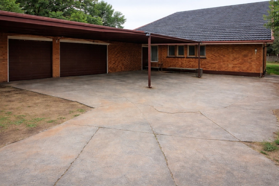 4 Bedroom Property for Sale in Sasolburg Ext 3 Free State